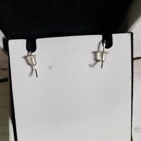 PLATO H 925 Sterling Silver Color Change Earrings - Picture 5 of 7